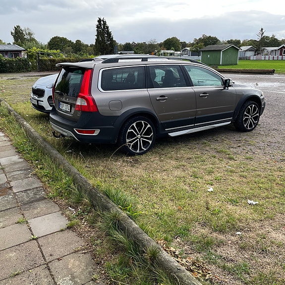 Volvo XC70 5 of 27