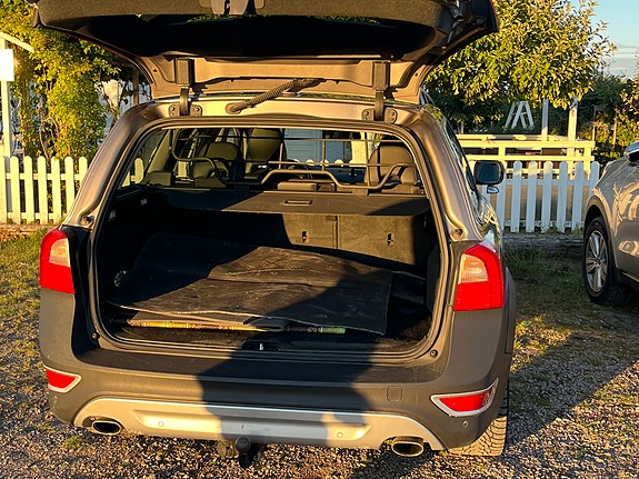 Volvo XC70 11 of 27