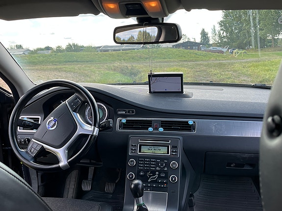 Volvo XC70 25 of 27
