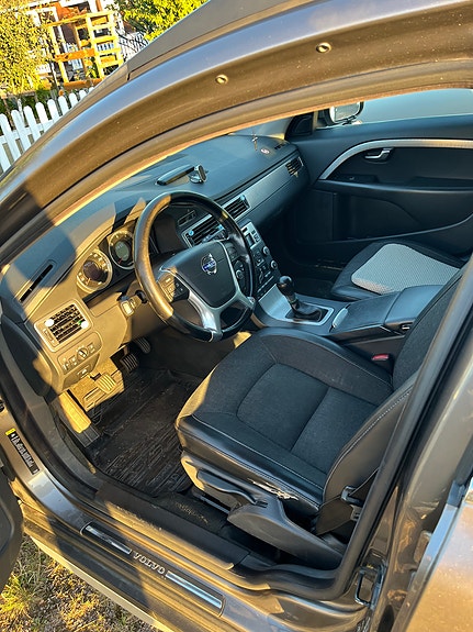 Volvo XC70 7 of 27