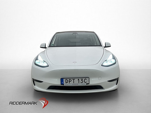 Tesla Model Y 3 of 30