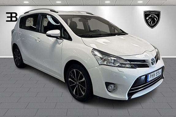 Toyota Verso 3 of 18