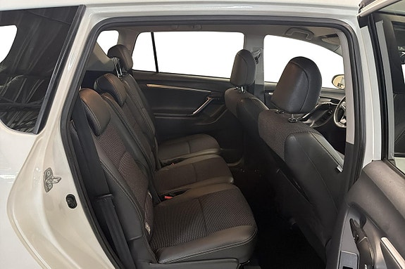 Toyota Verso 13 of 18
