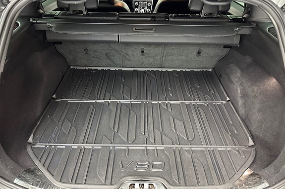 Volvo V60 Cross Country 16 of 23