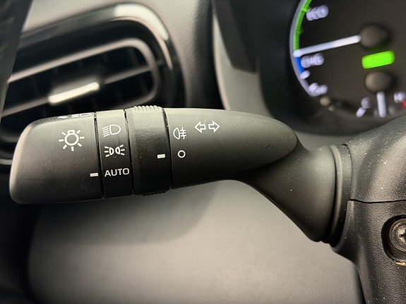 Toyota Yaris 15 of 30