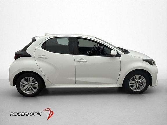 Toyota Yaris 9 of 30