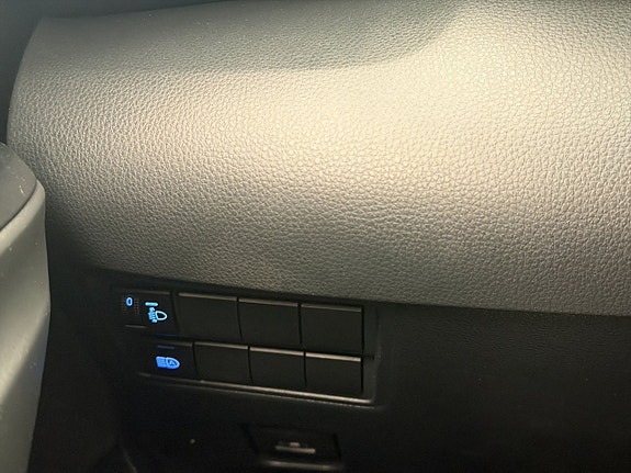 Toyota Yaris 14 of 30