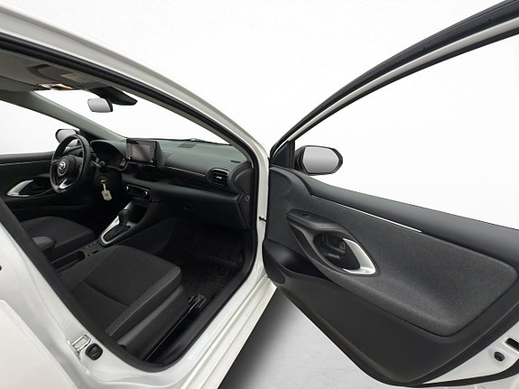 Toyota Yaris 25 of 30
