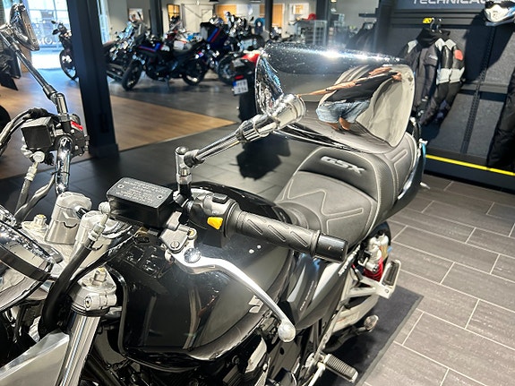 Suzuki GSX1400 /Yoshimura/Styrhöjare/4811 mil 13 of 18