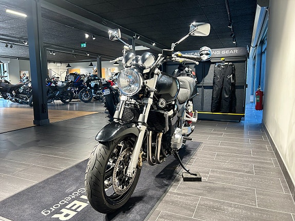 Suzuki GSX1400 /Yoshimura/Styrhöjare/4811 mil 2 of 18