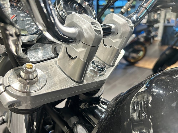 Suzuki GSX1400 /Yoshimura/Styrhöjare/4811 mil 10 of 18