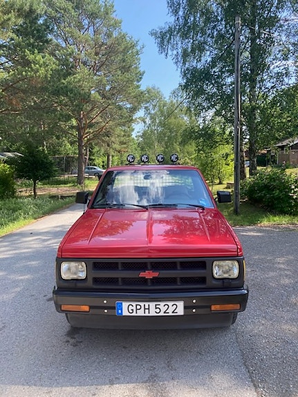 Chevrolet S-10 2 of 6