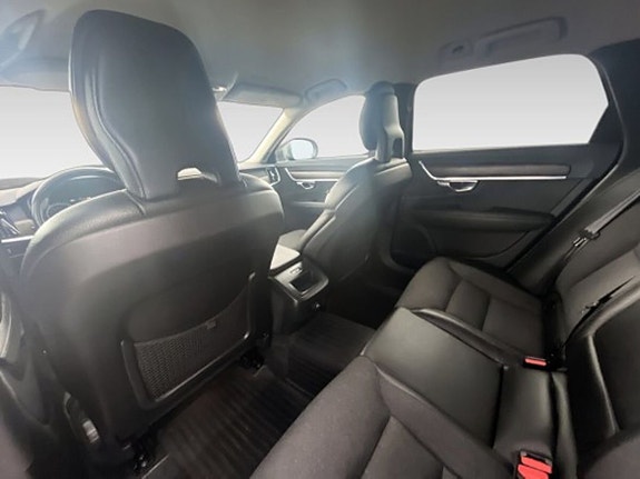 Volvo V90 Cross Country 12 of 20