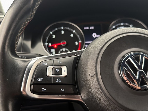 Volkswagen Golf I 17 of 30