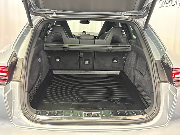 Porsche Panamera 4 16 of 16