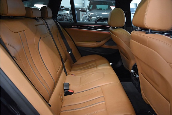 BMW 530xd 15 of 27