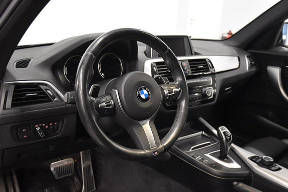 BMW 120 9 of 18