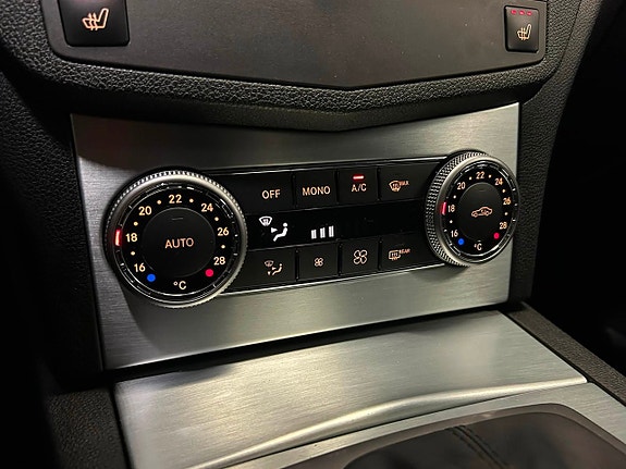 Mercedes-Benz C180 18 of 23