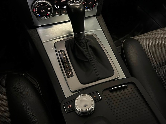 Mercedes-Benz C180 19 of 23