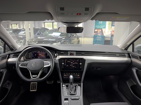Volkswagen Passat Alltrack 11 of 21