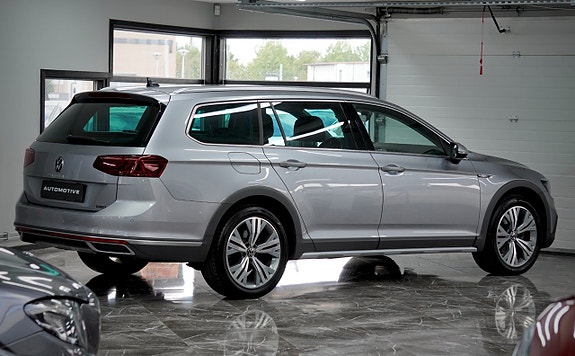 Volkswagen Passat Alltrack 5 of 21