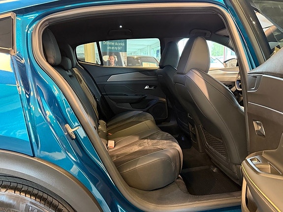Peugeot 408 21 of 27
