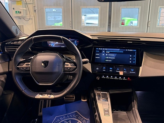 Peugeot 408 8 of 27