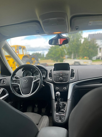 Opel Zafira Tourer 5 of 8