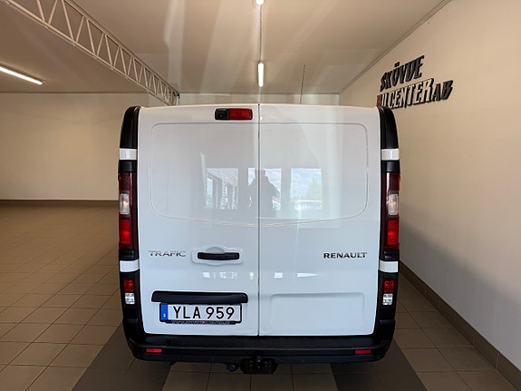 Renault Trafic 4 of 9