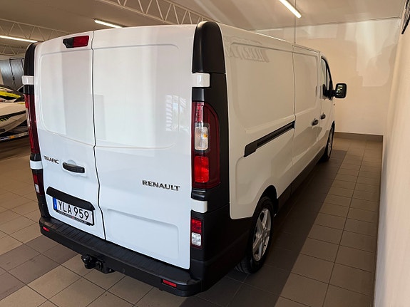 Renault Trafic 5 of 9