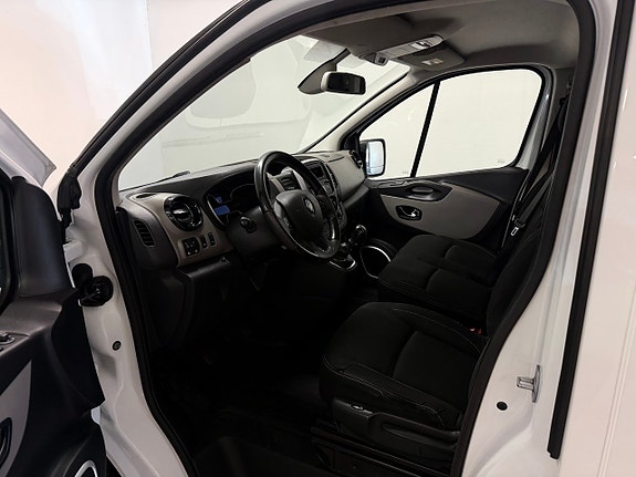 Renault Trafic 8 of 9