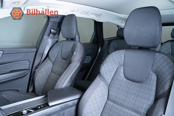 Volvo XC60 11 of 20