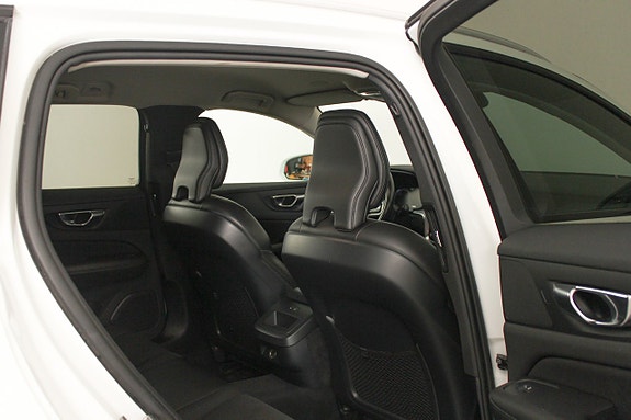 Volvo V60 Cross Country 22 of 24