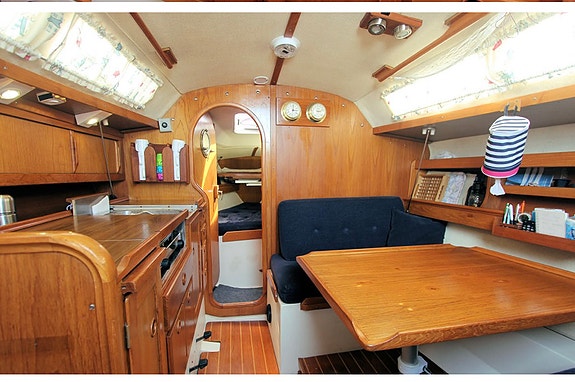 Superfin Maxi Fenix Dinette -84 2 of 5