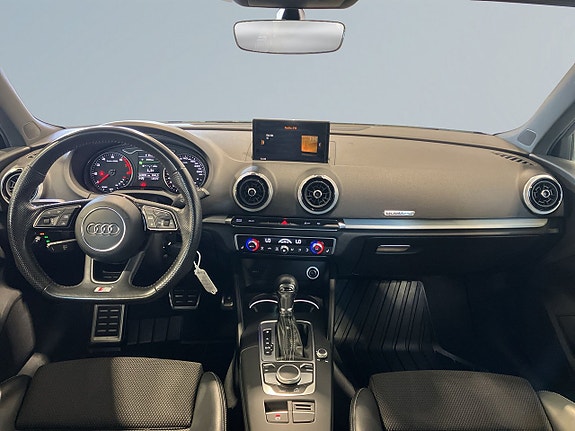 Audi A3 8 of 20