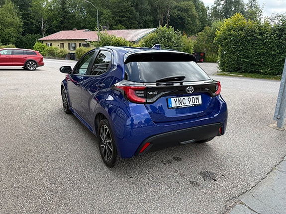 Toyota Yaris 4 of 23