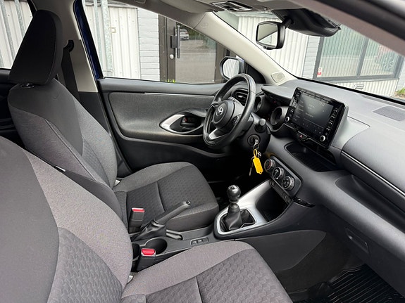 Toyota Yaris 5 of 23