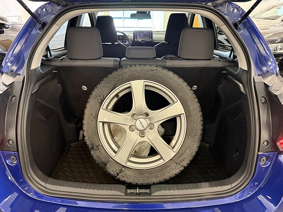 Toyota Yaris 12 of 23