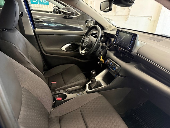 Toyota Yaris 17 of 23