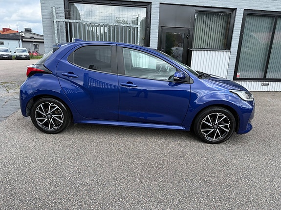 Toyota Yaris 10 of 23