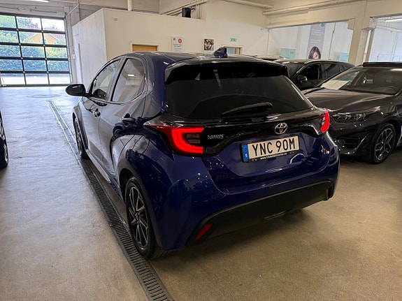 Toyota Yaris 16 of 23