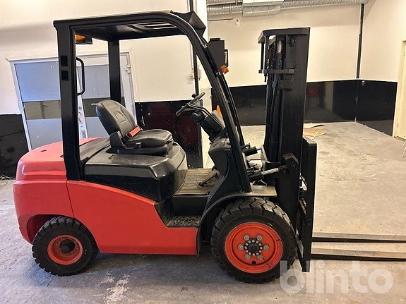 Motviktstruck Diesel EP CPCD30T8 5 of 6