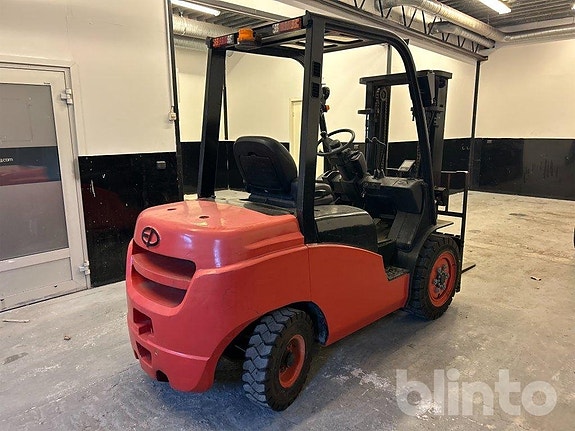 Motviktstruck Diesel EP CPCD30T8 6 of 6