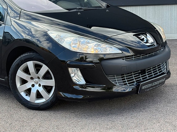 Peugeot 308 6 of 19