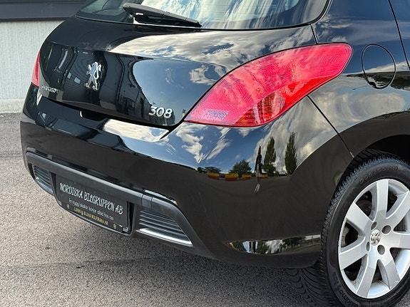 Peugeot 308 9 of 19