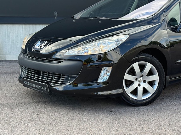 Peugeot 308 3 of 19