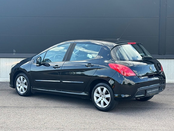 Peugeot 308 11 of 19