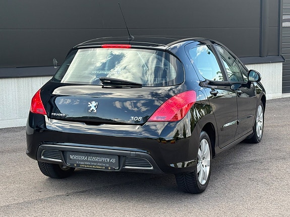 Peugeot 308 7 of 19
