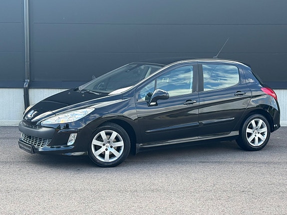 Peugeot 308 2 of 19