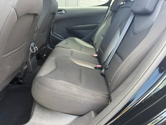 Peugeot 308 13 of 19